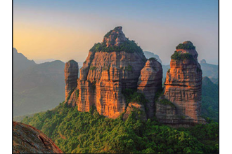 美天垃圾桶走進韶關丹霞山